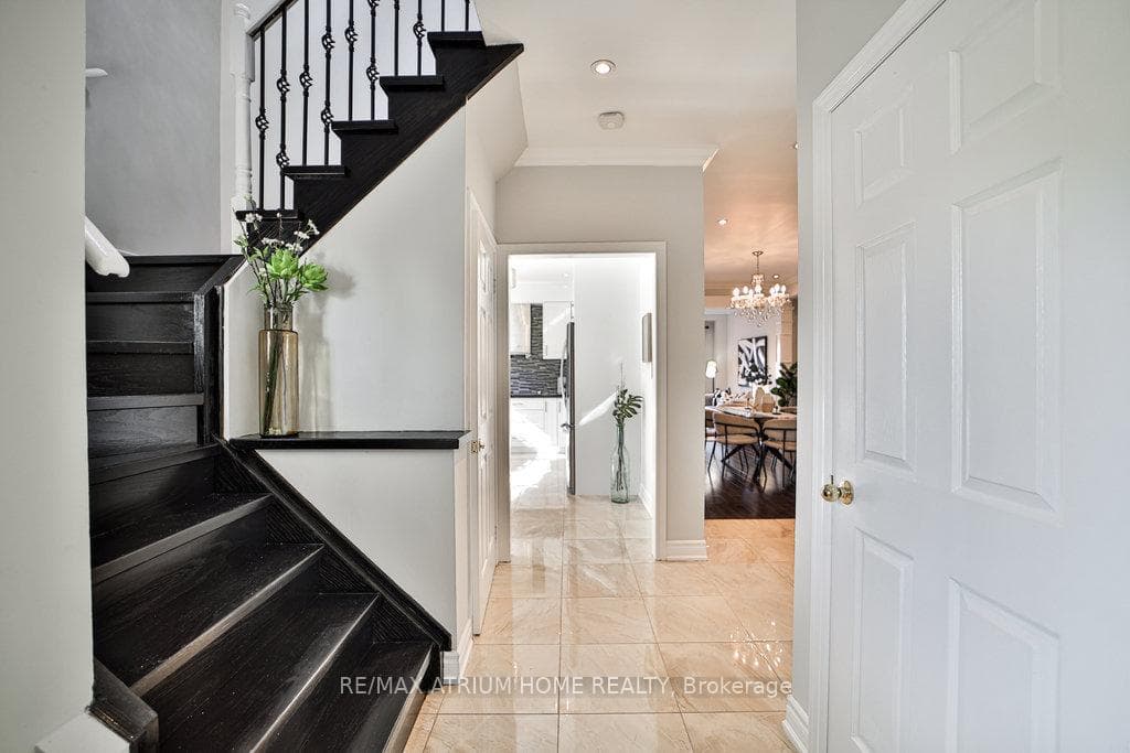 92 Milliken Meadows Drive photo 16