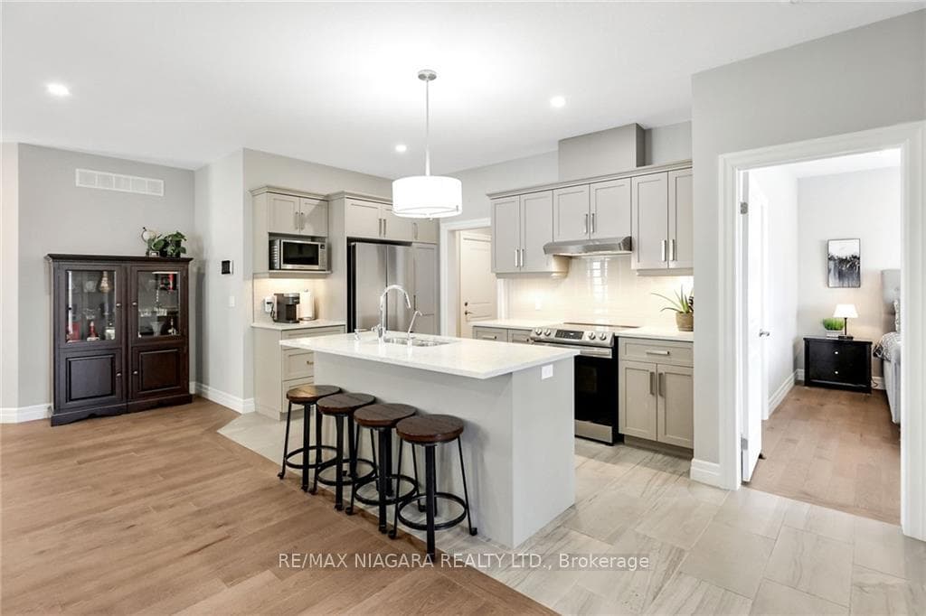 19 Borden Trail photo 9