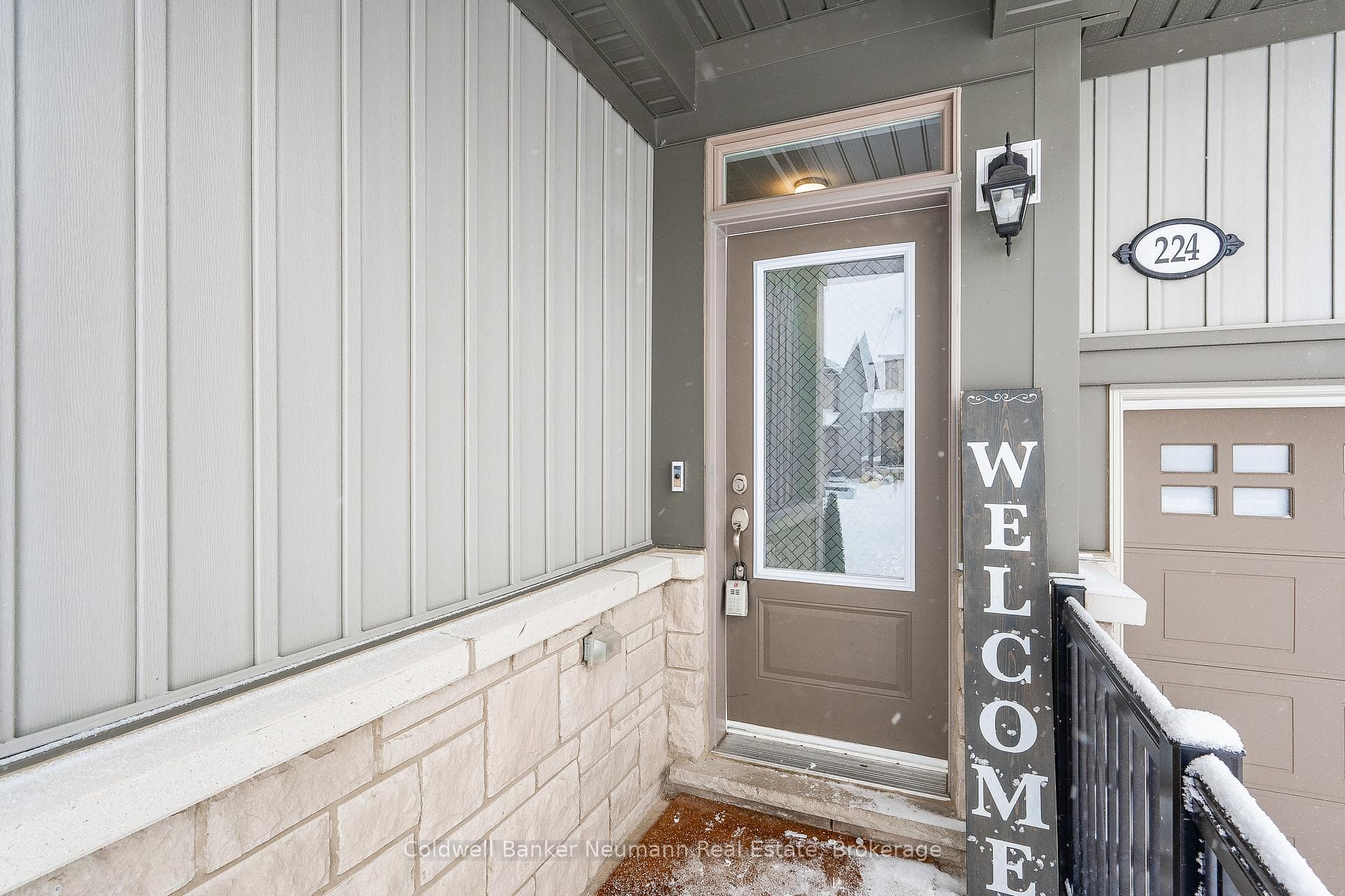 224 Mcfarlane Crescent photo 3
