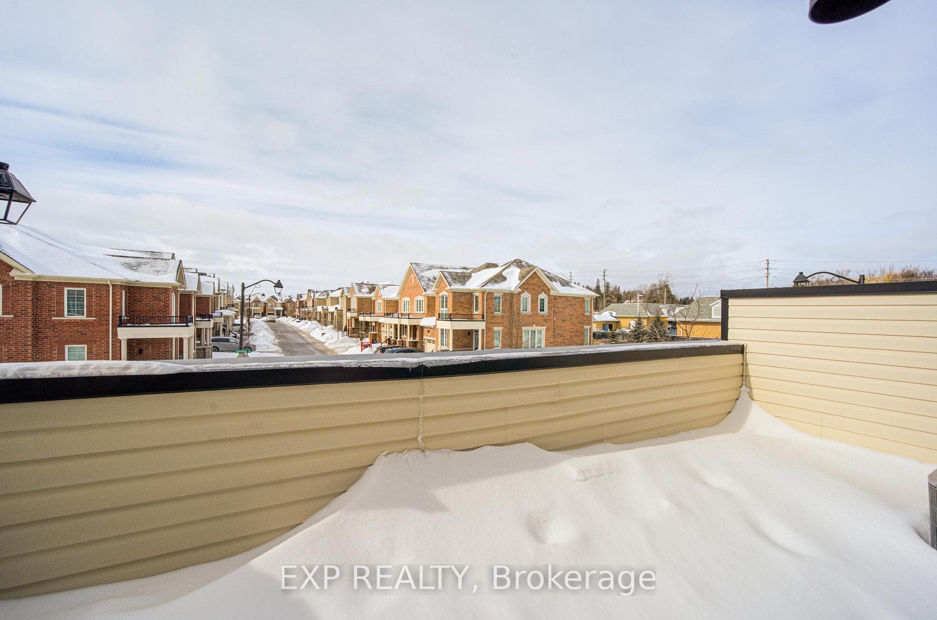 10616 Bathurst Street photo 23