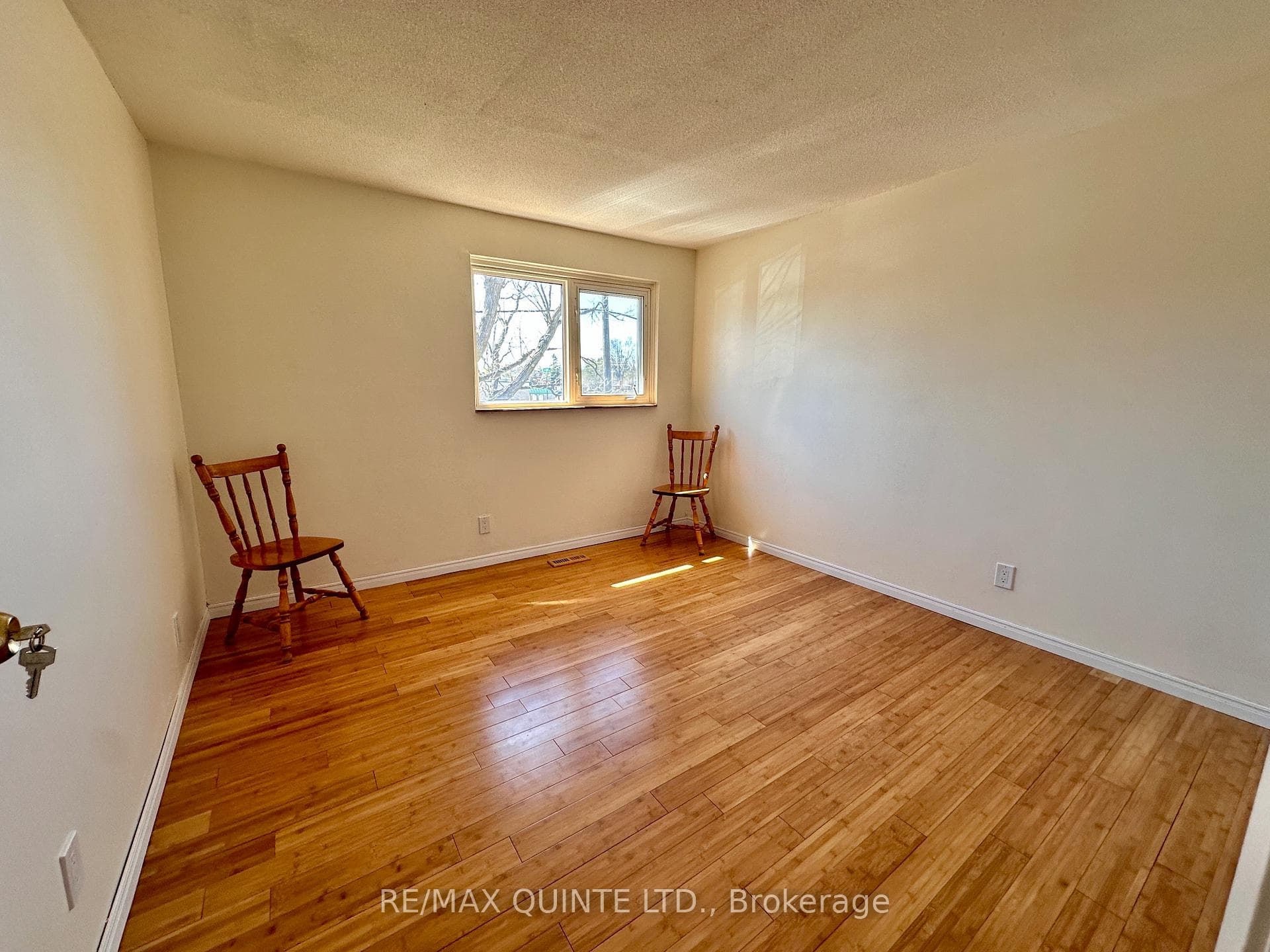 168G Singleton Drive Unit 28 photo 21