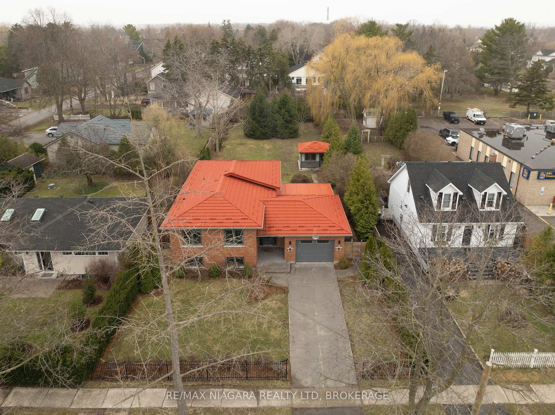 214 Mary Street photo 47