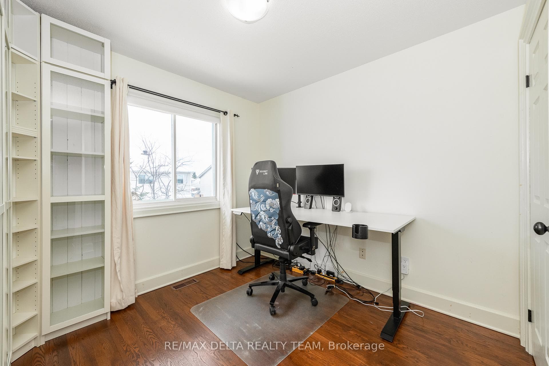 1524 Aline Avenue photo 22