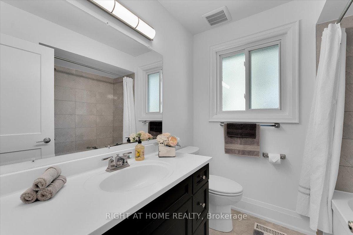 1108 Kipling Avenue photo 22