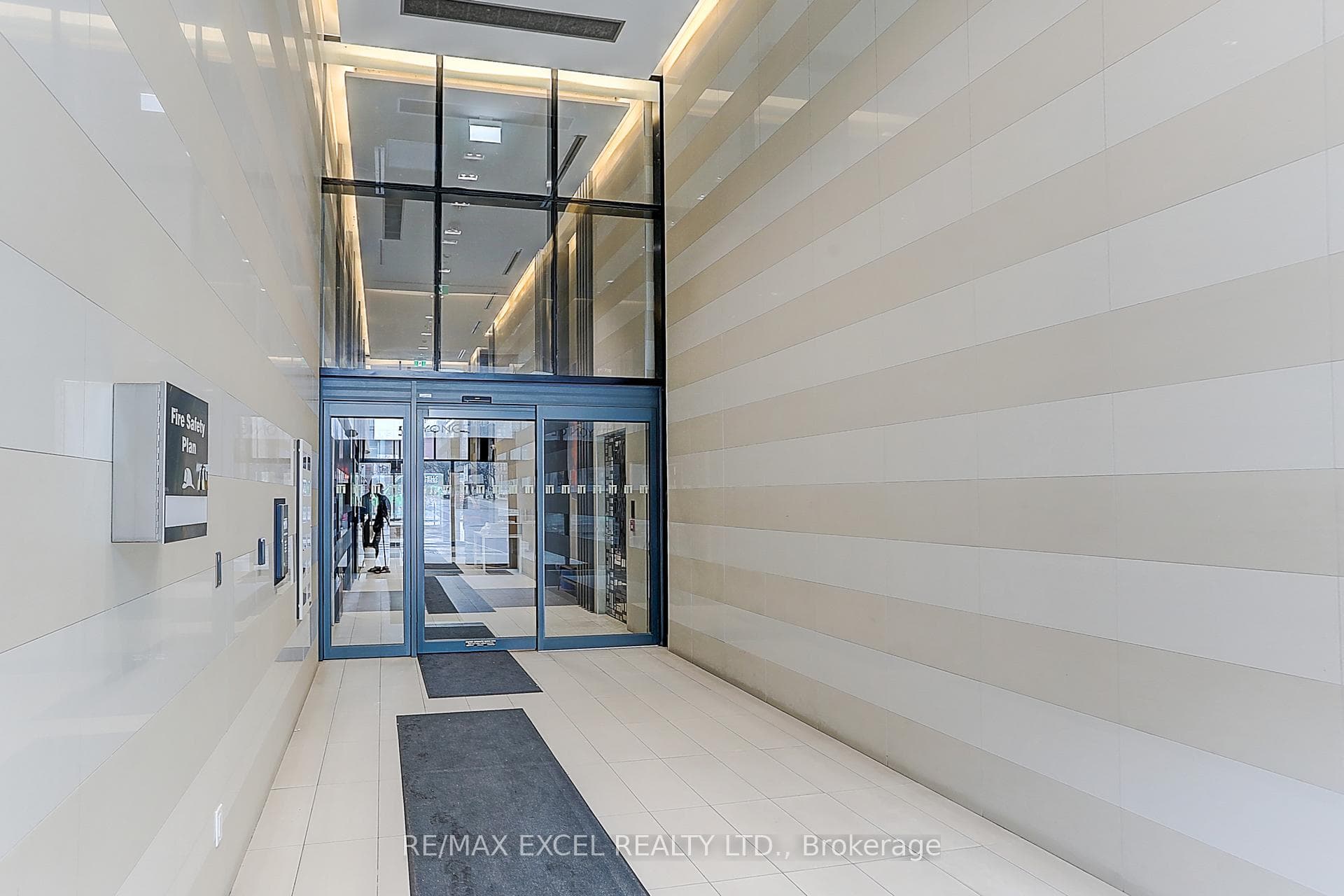 501 Yonge Street Unit 3509 photo 3
