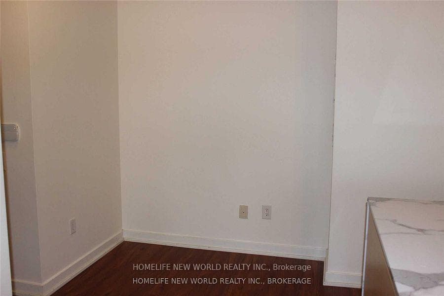 33 Singer Court Unit 3107 photo 8