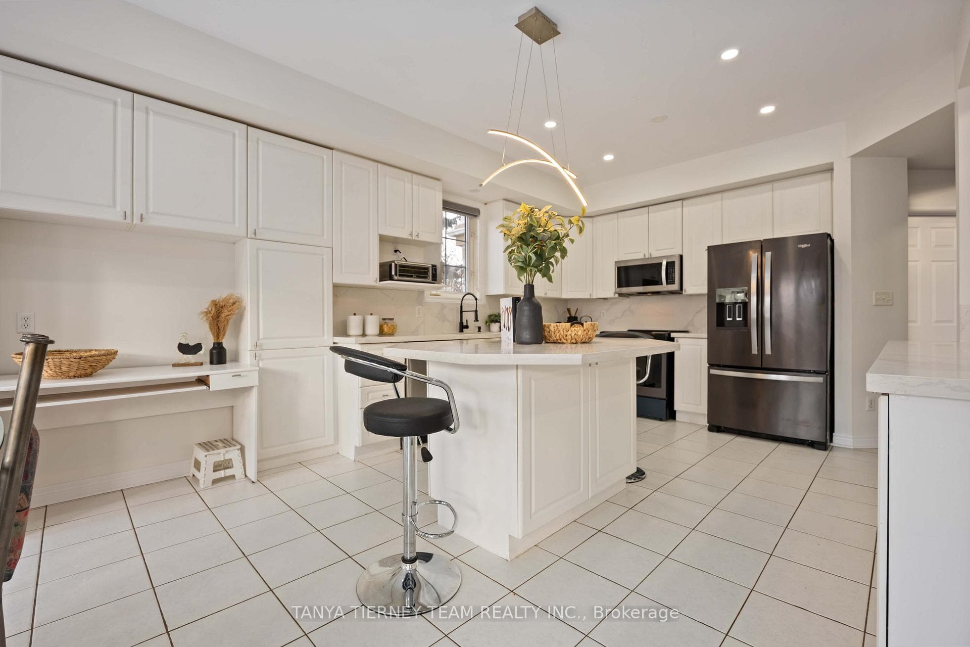 101 Tunney Place photo 17