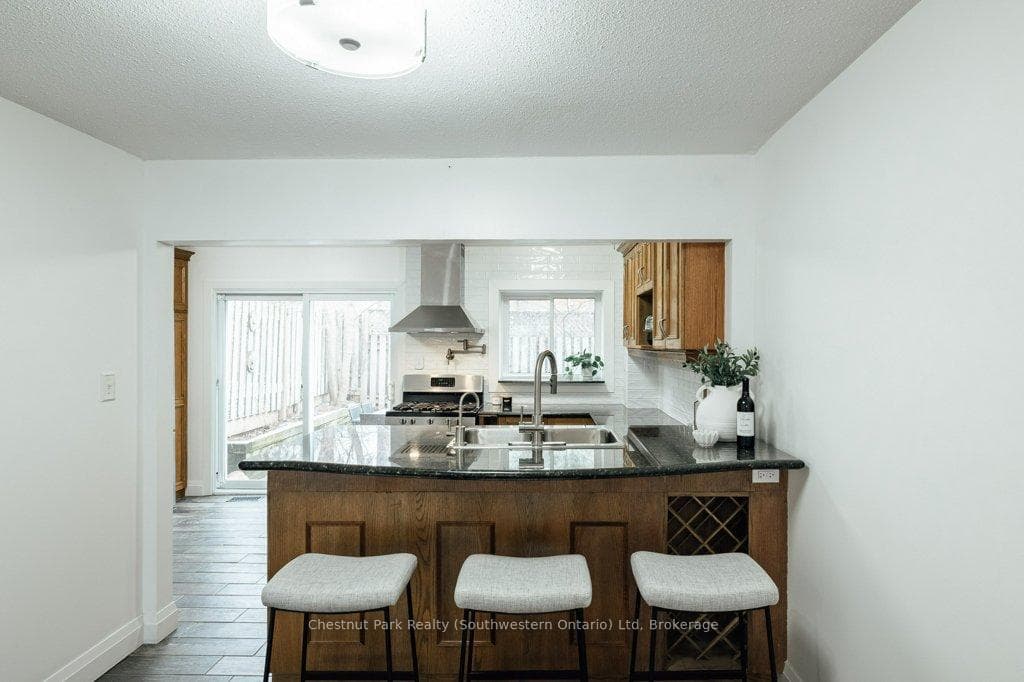 153 Dovercliffe Road photo 12