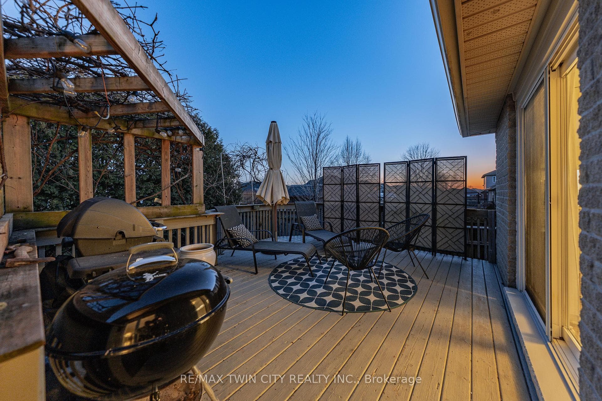 75 Schneller Drive photo 44