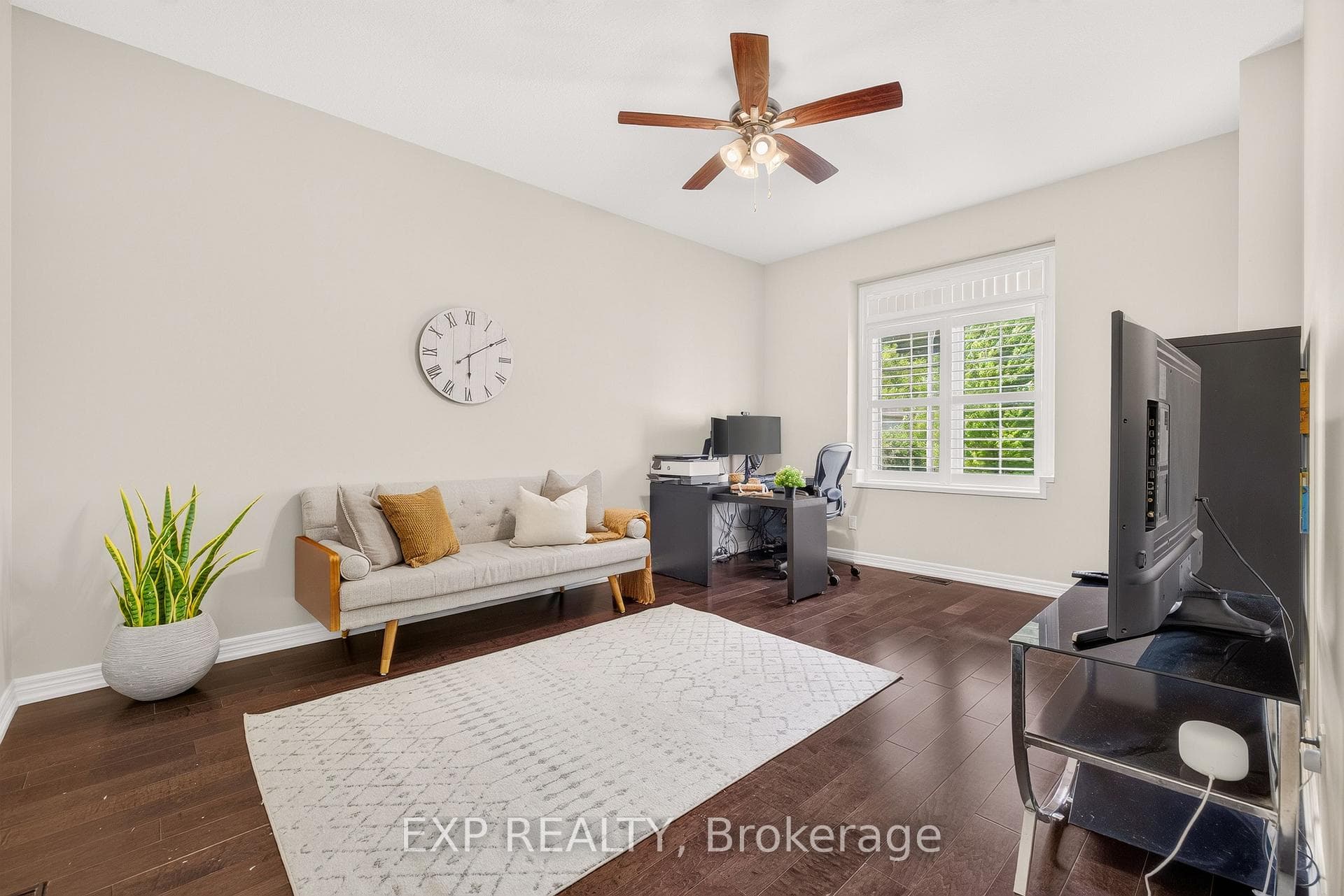 620 Munich Circle photo 30