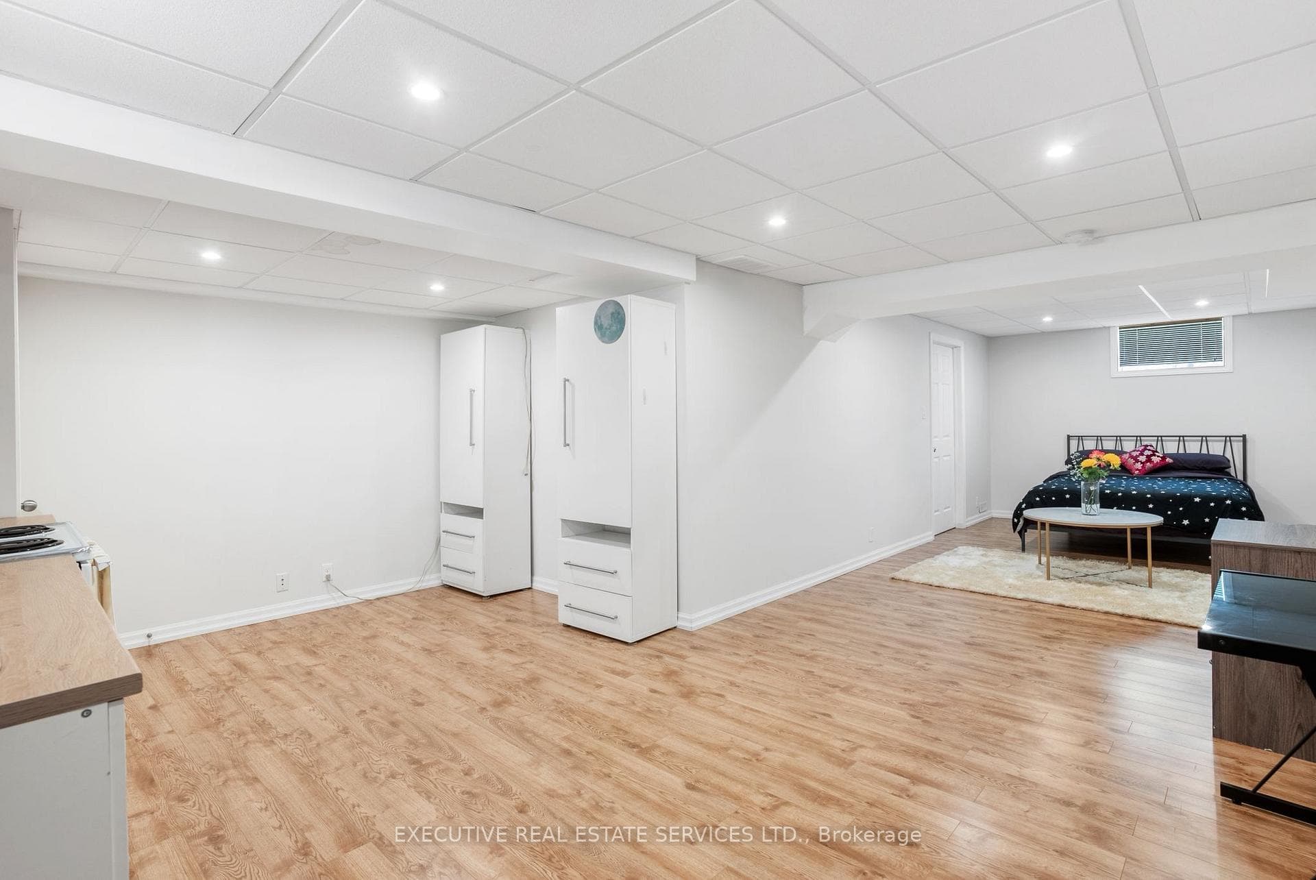 2884 DEVON Road photo 42
