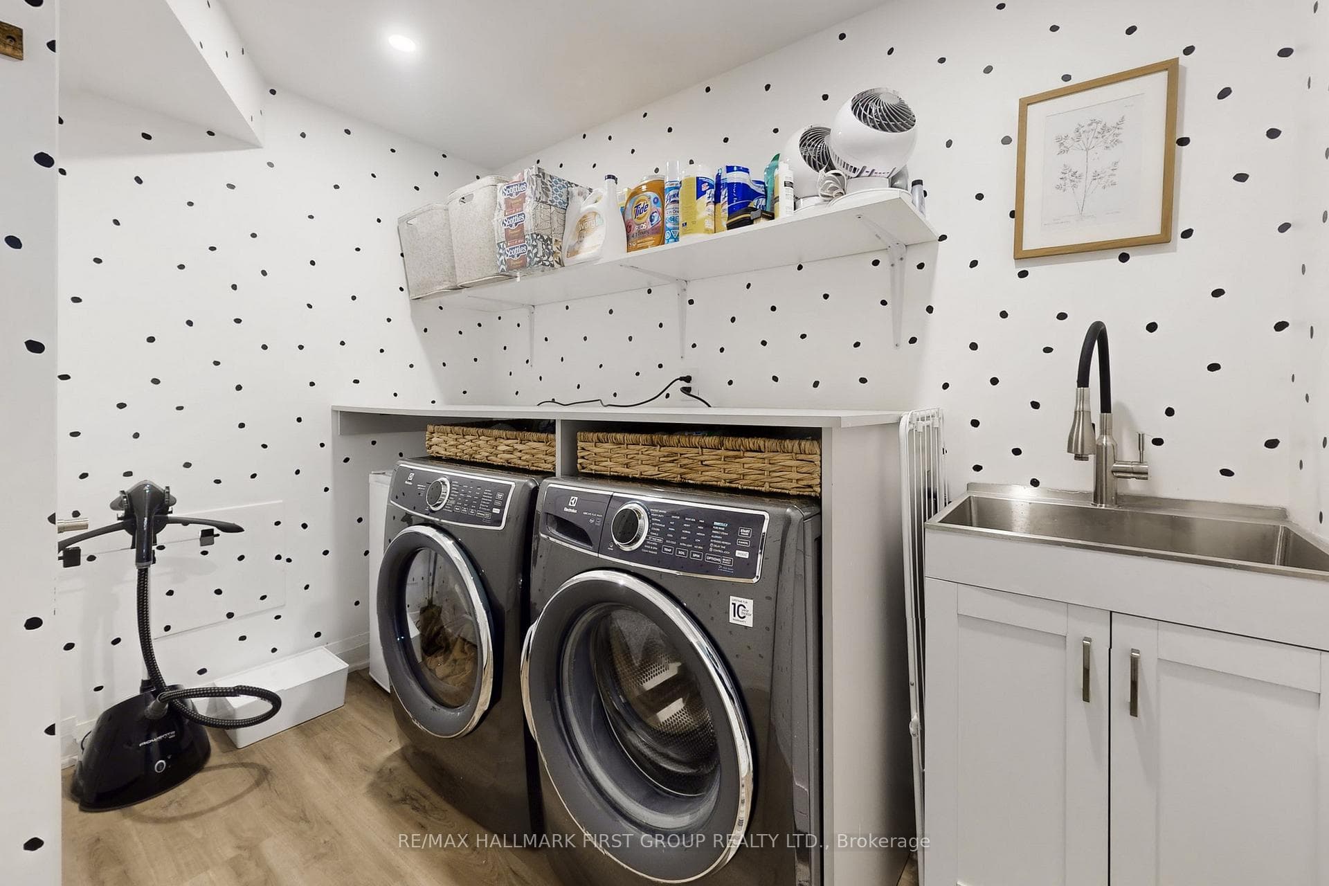 143 Hainford Street photo 42