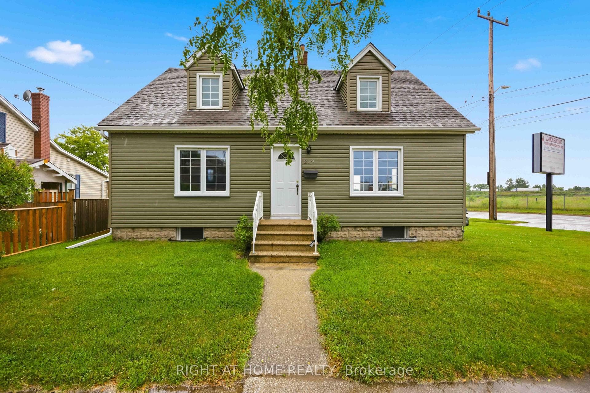 229 Water Street photo 5