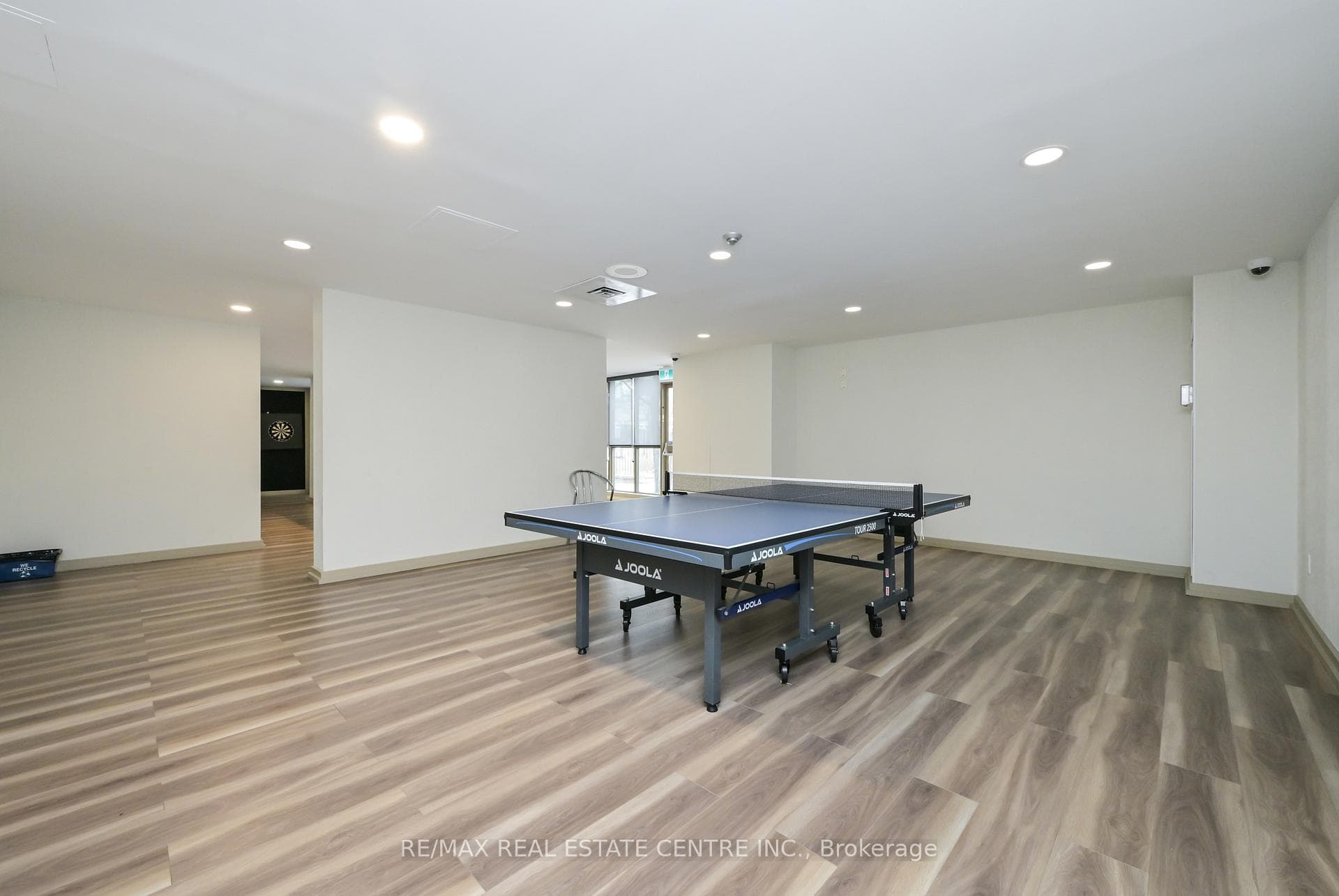330 Rathburn Road Unit #609 photo 34