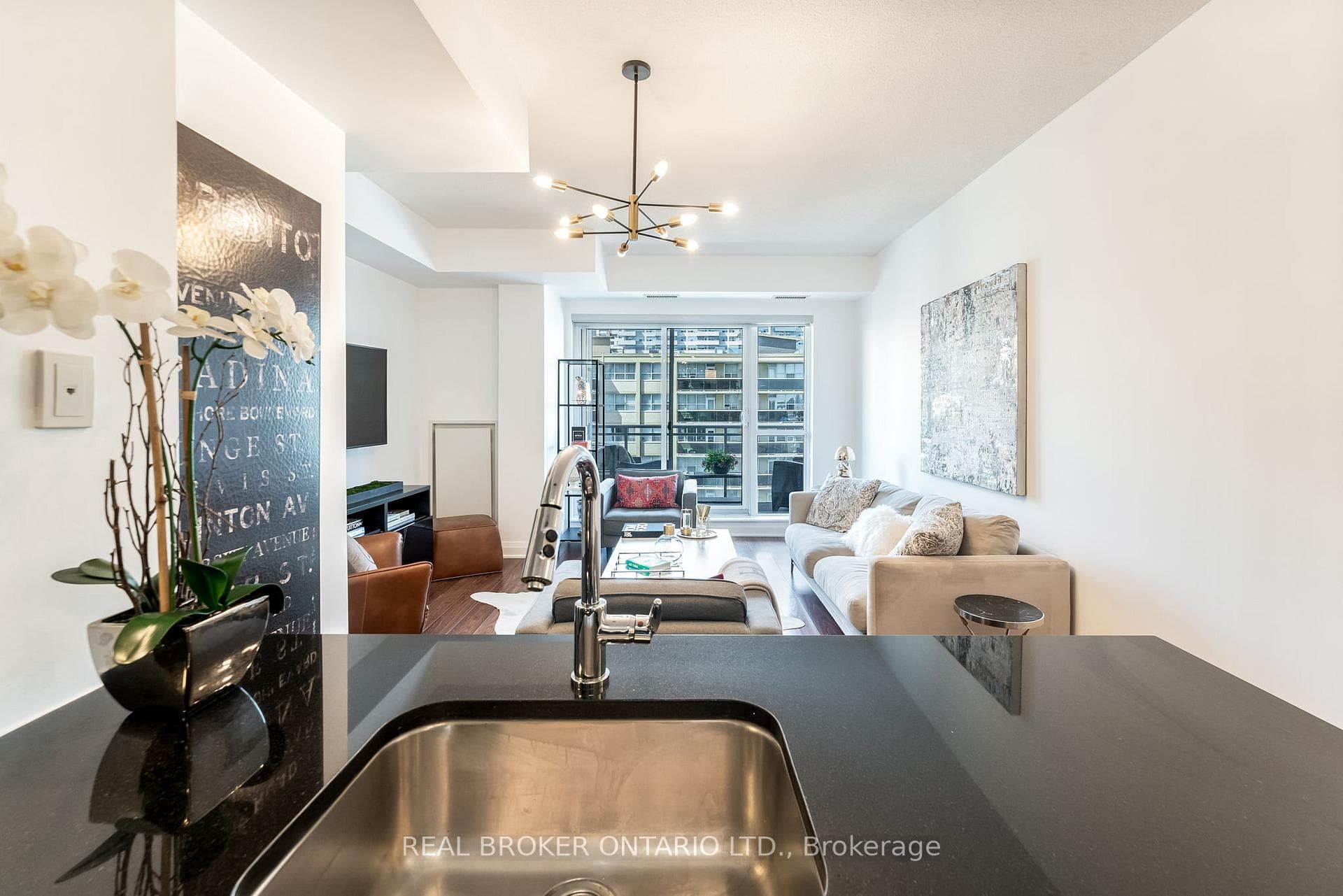 83 Redpath Avenue Unit 1309 photo 14