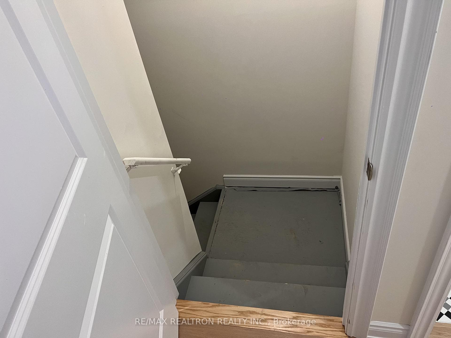 99 Bearberry Road photo 34