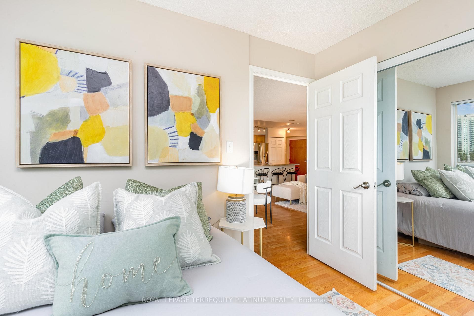 7 Lorraine Drive Unit 611 photo 17