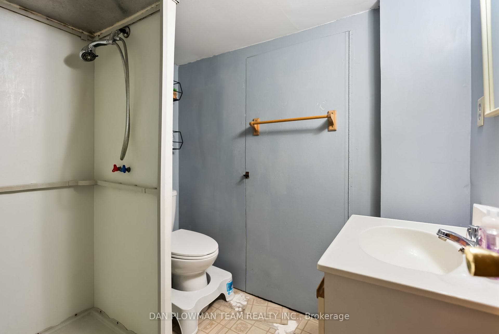 101 Russett Avenue photo 35