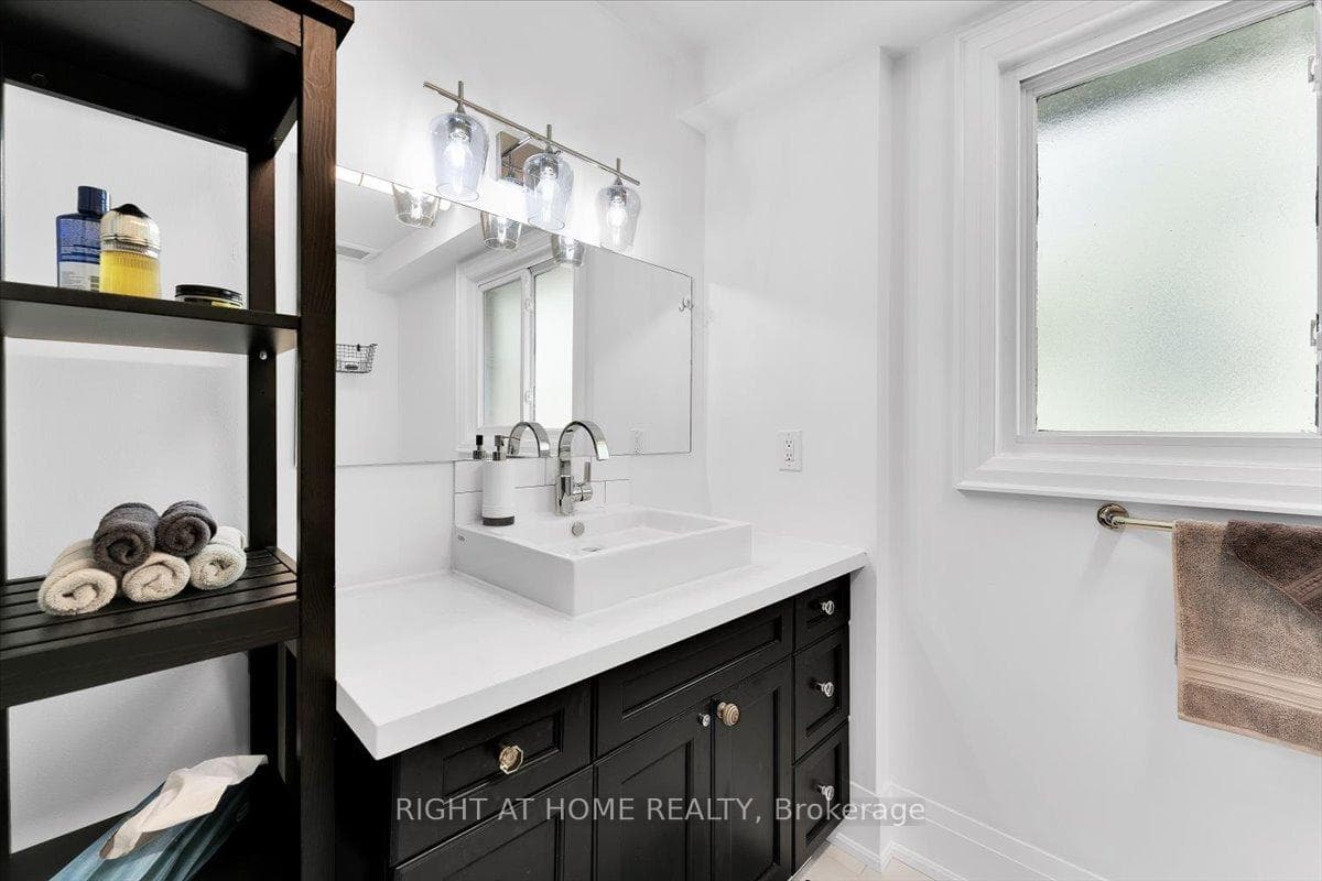 1108 Kipling Avenue photo 30