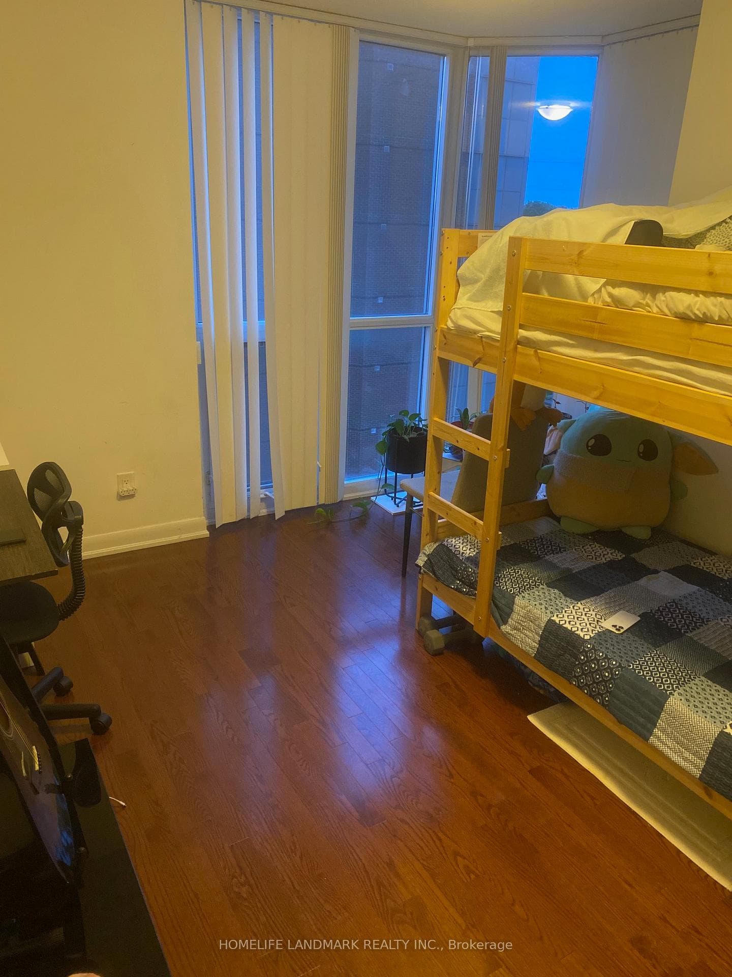 5793 Yonge Street Unit 805 photo 5