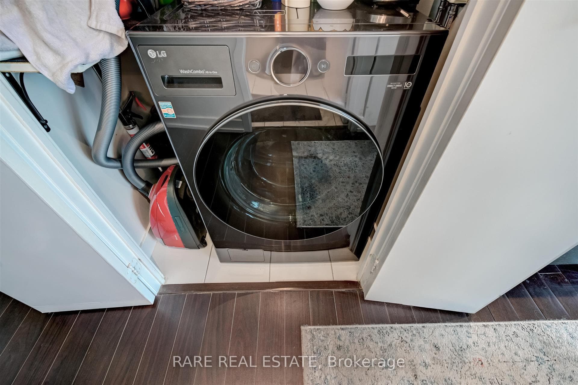 25 Capreol Court Unit 1807 photo 13