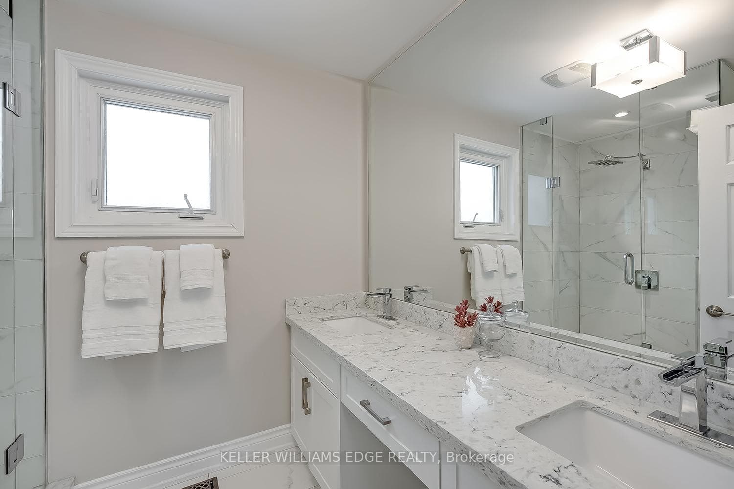 2475 Cavendish Drive photo 31