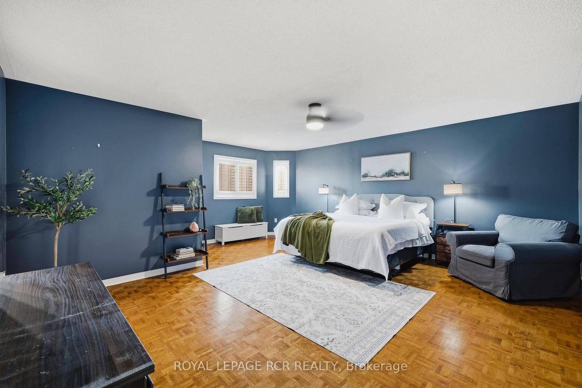 194 Andy Crescent photo 18
