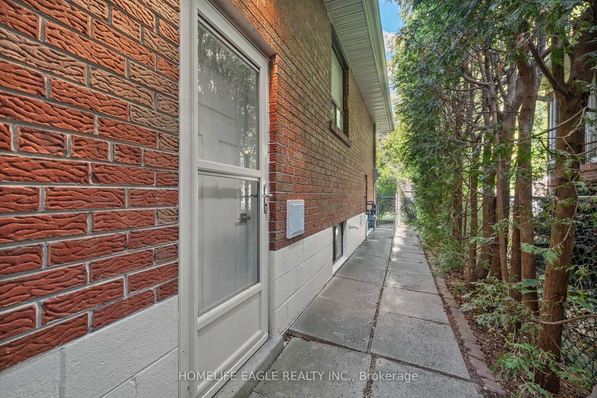 50 Tormore Drive photo 16