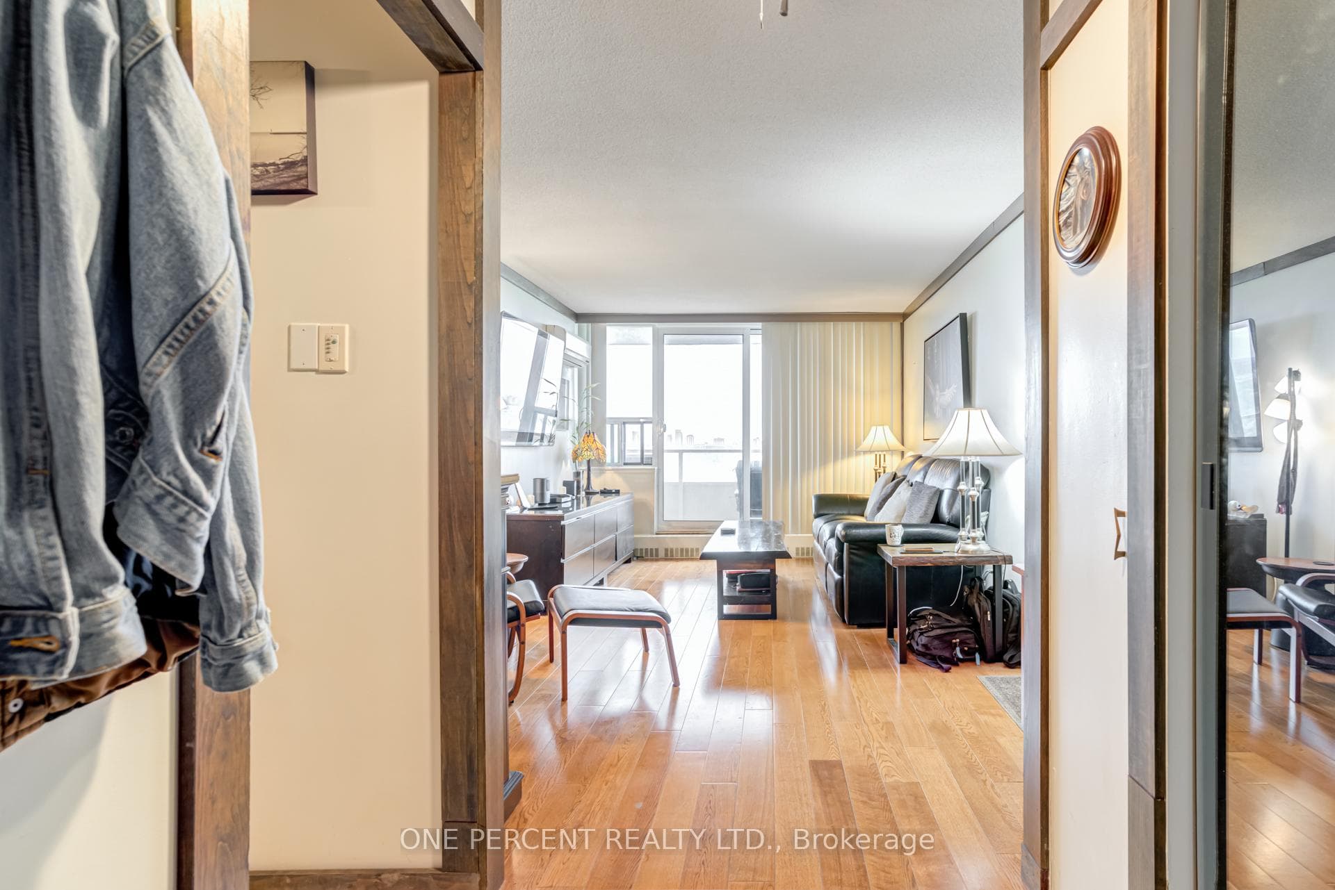 15 Torrance Road Unit 1609 photo 6