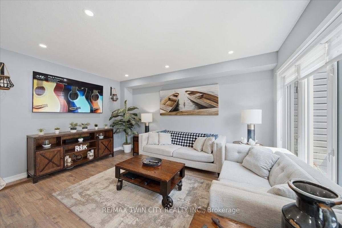 115 English Lane photo 13