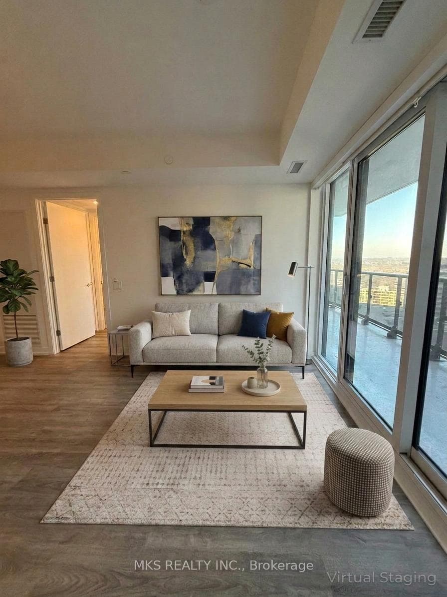 771 Yonge Street Unit 1808 photo 1
