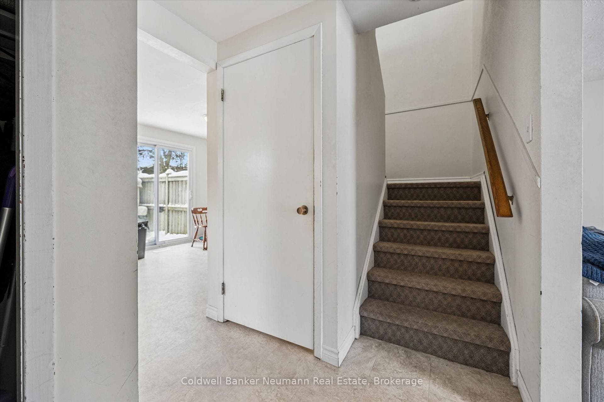 385 Cole Road photo 11