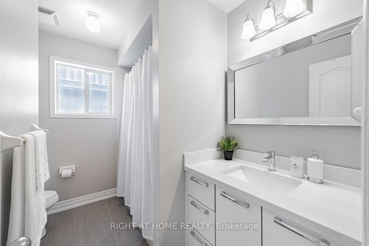 668 Rossellini Drive photo 22