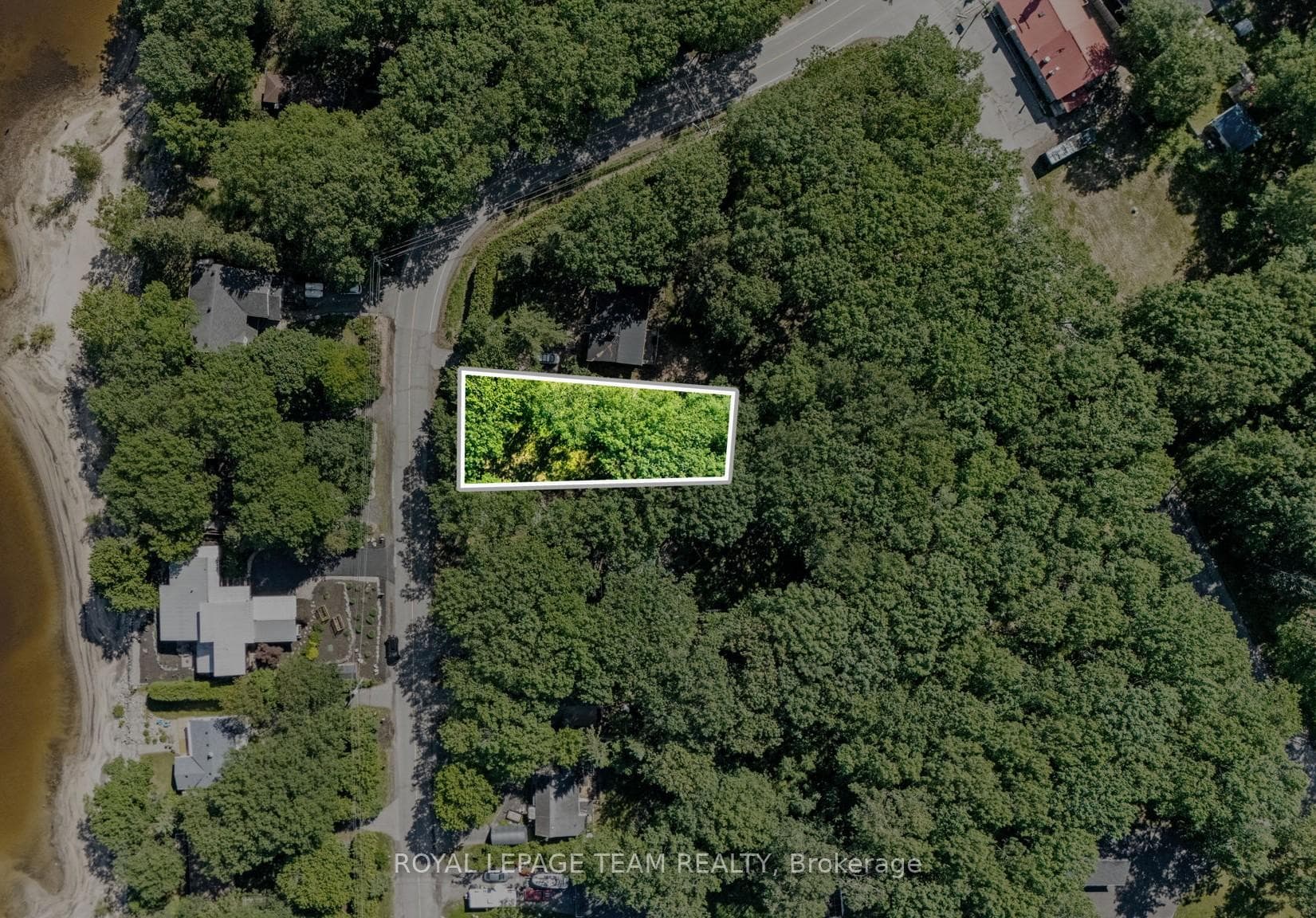 675 Bayview Drive photo 3