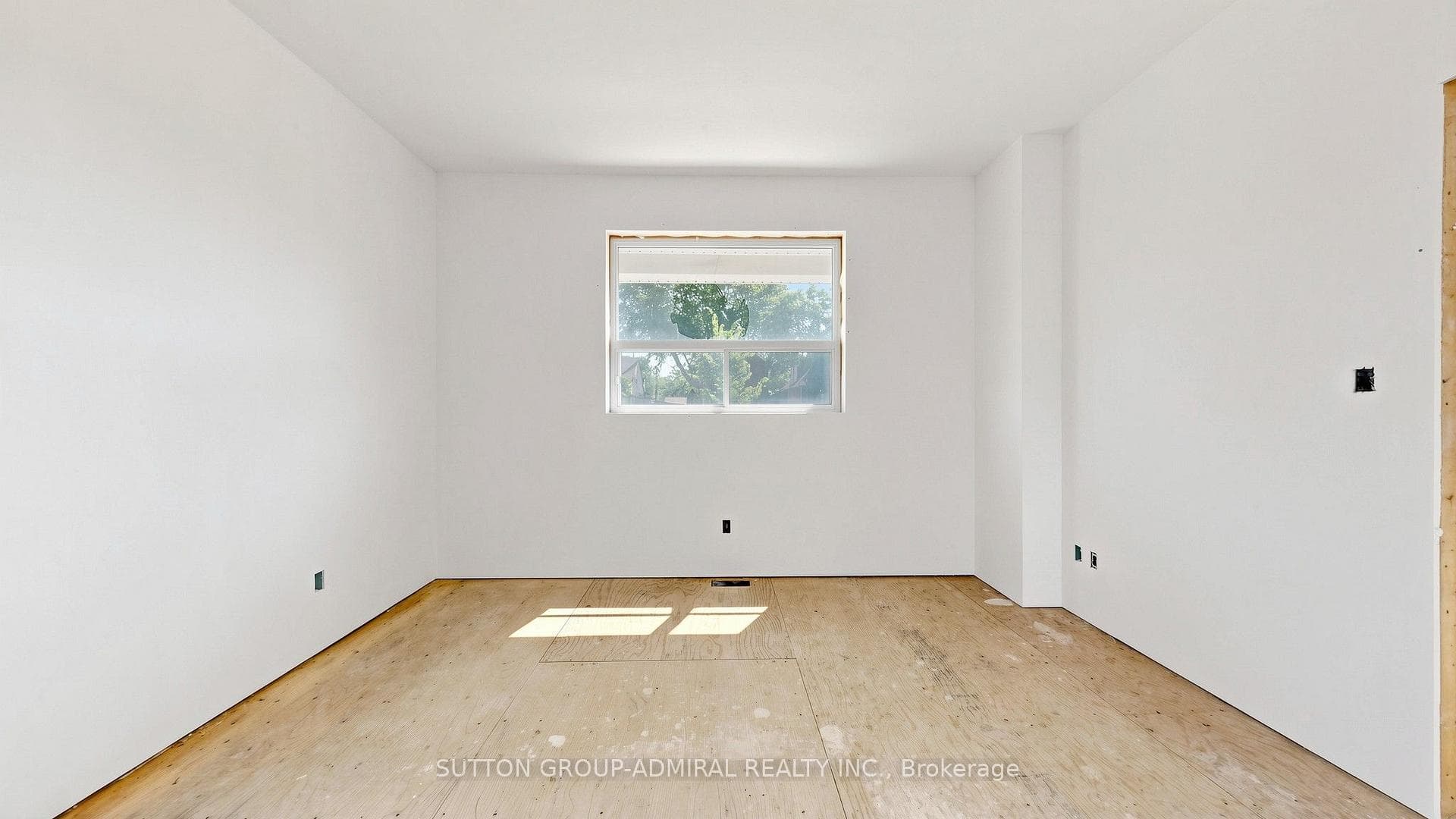 62 Rosemeade Avenue photo 18