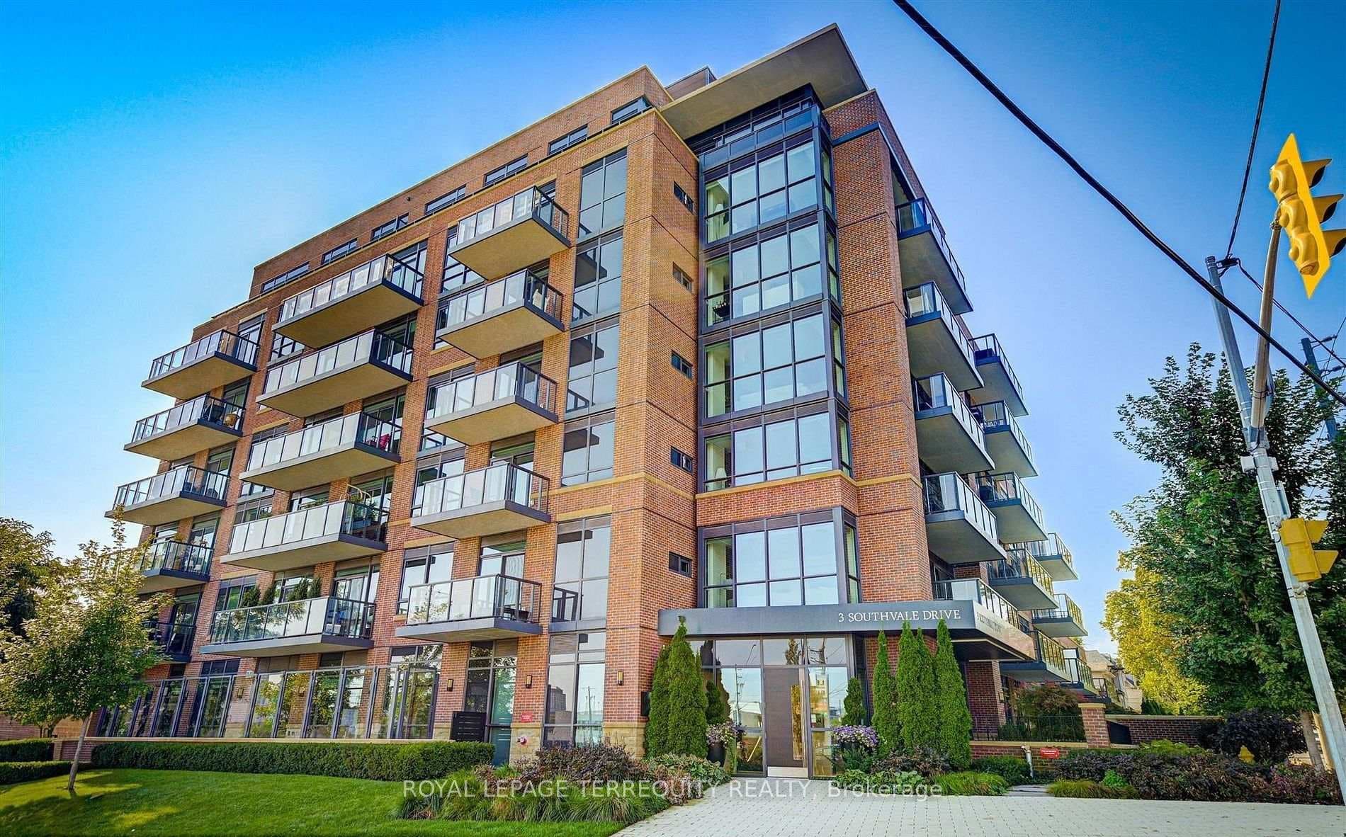 3 Southvale Drive Unit 401 photo 2