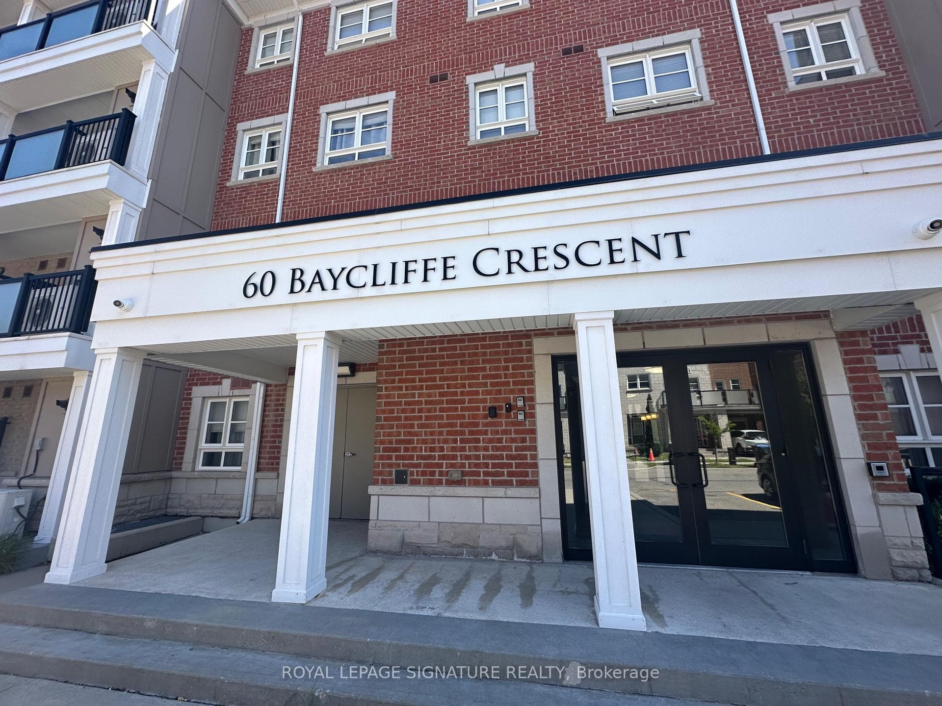 60 Baycliffe Crescent Unit 305 photo 1
