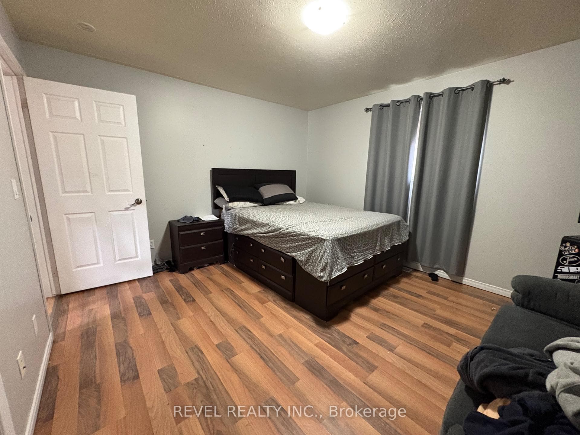 97 Fourteenth Avenue photo 20