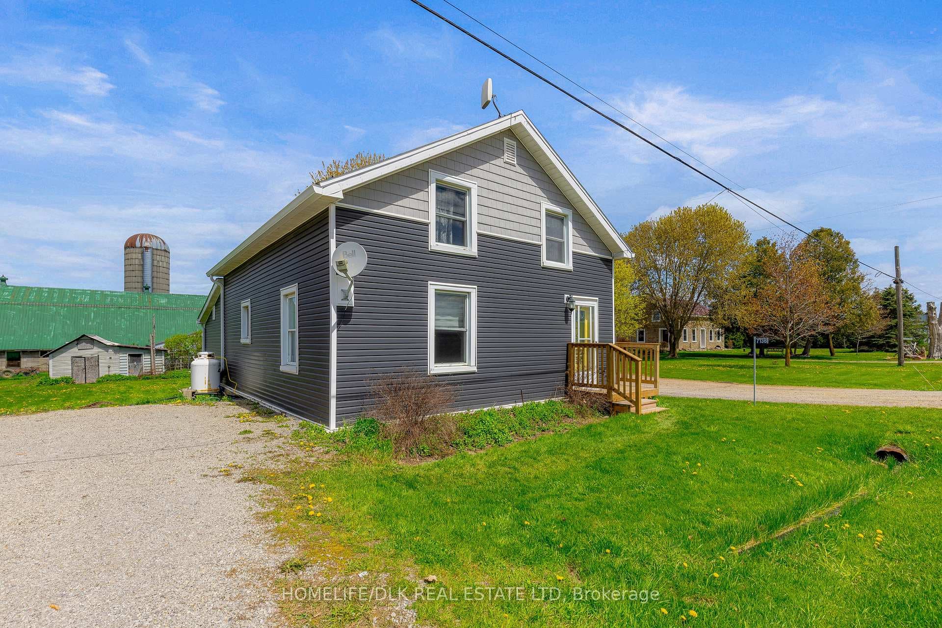 7136 County 42 Road photo 2