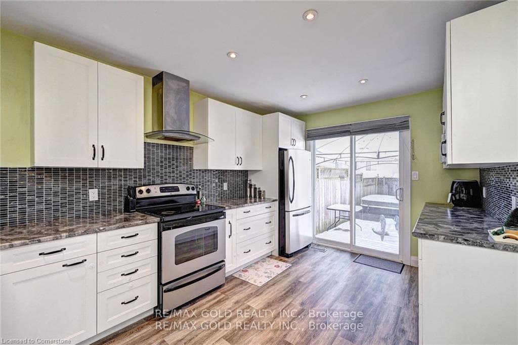 104 Edgemere Drive photo 12