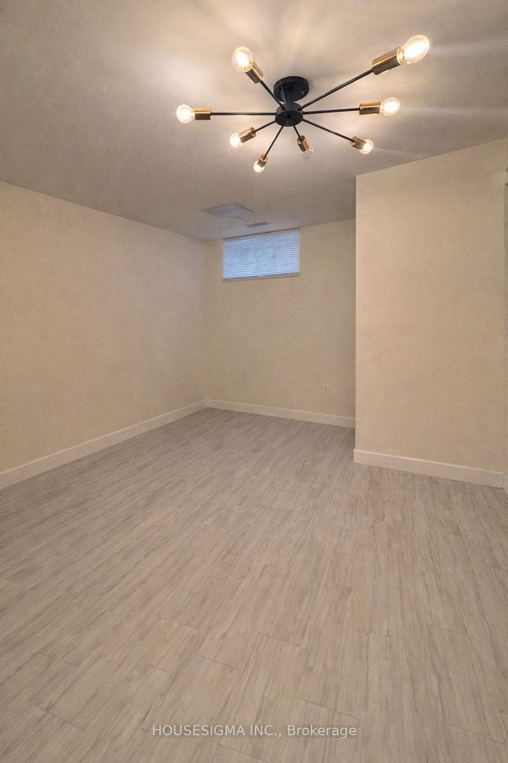 19 Savoy Avenue photo 9