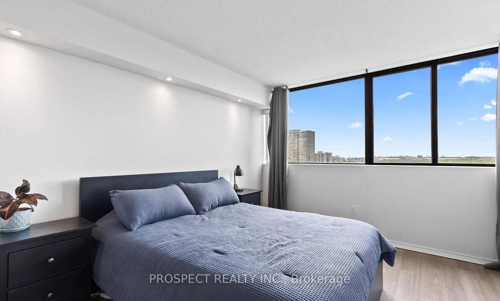 80 Antibes Drive Unit 1201 photo 15