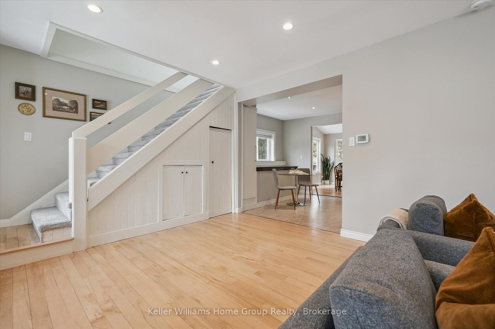 74 Kertland Street photo 11