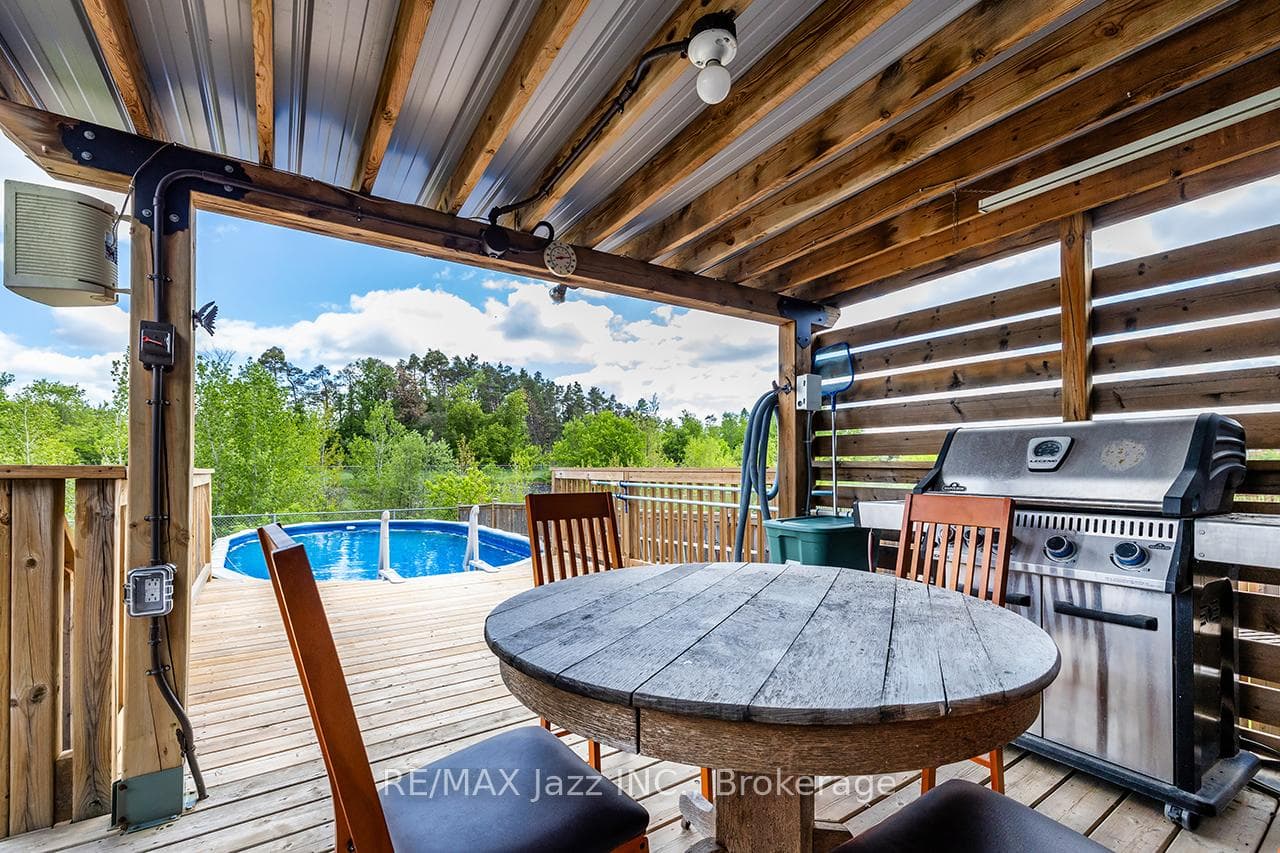 1 MILLPOND Lane photo 33