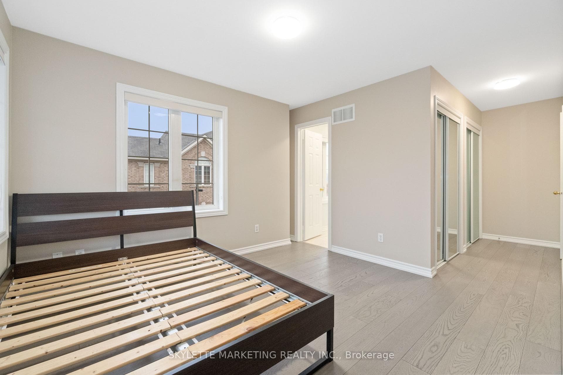 377 Caboto Trail photo 16