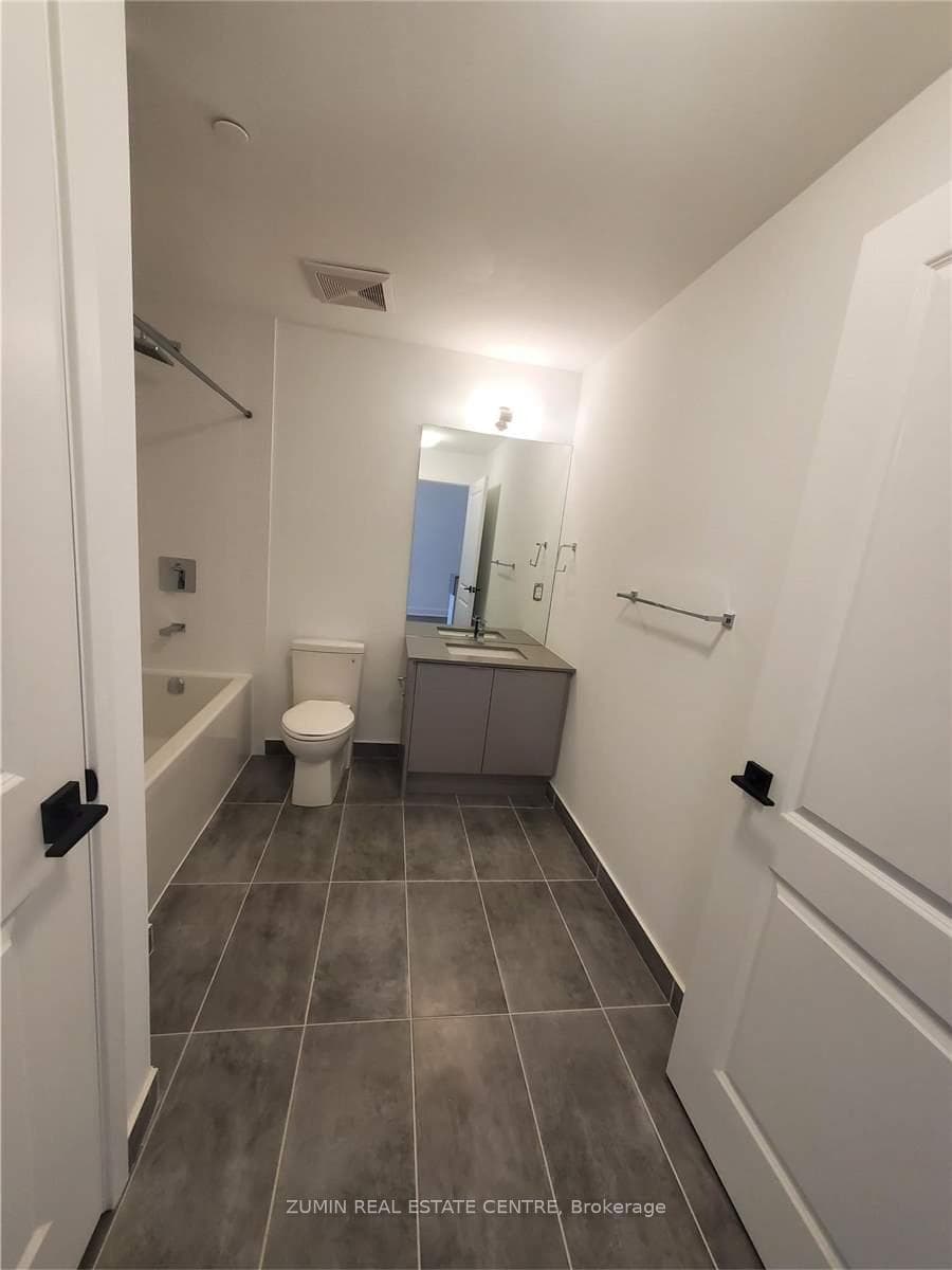 2481 Taunton Road Unit 904 photo 10