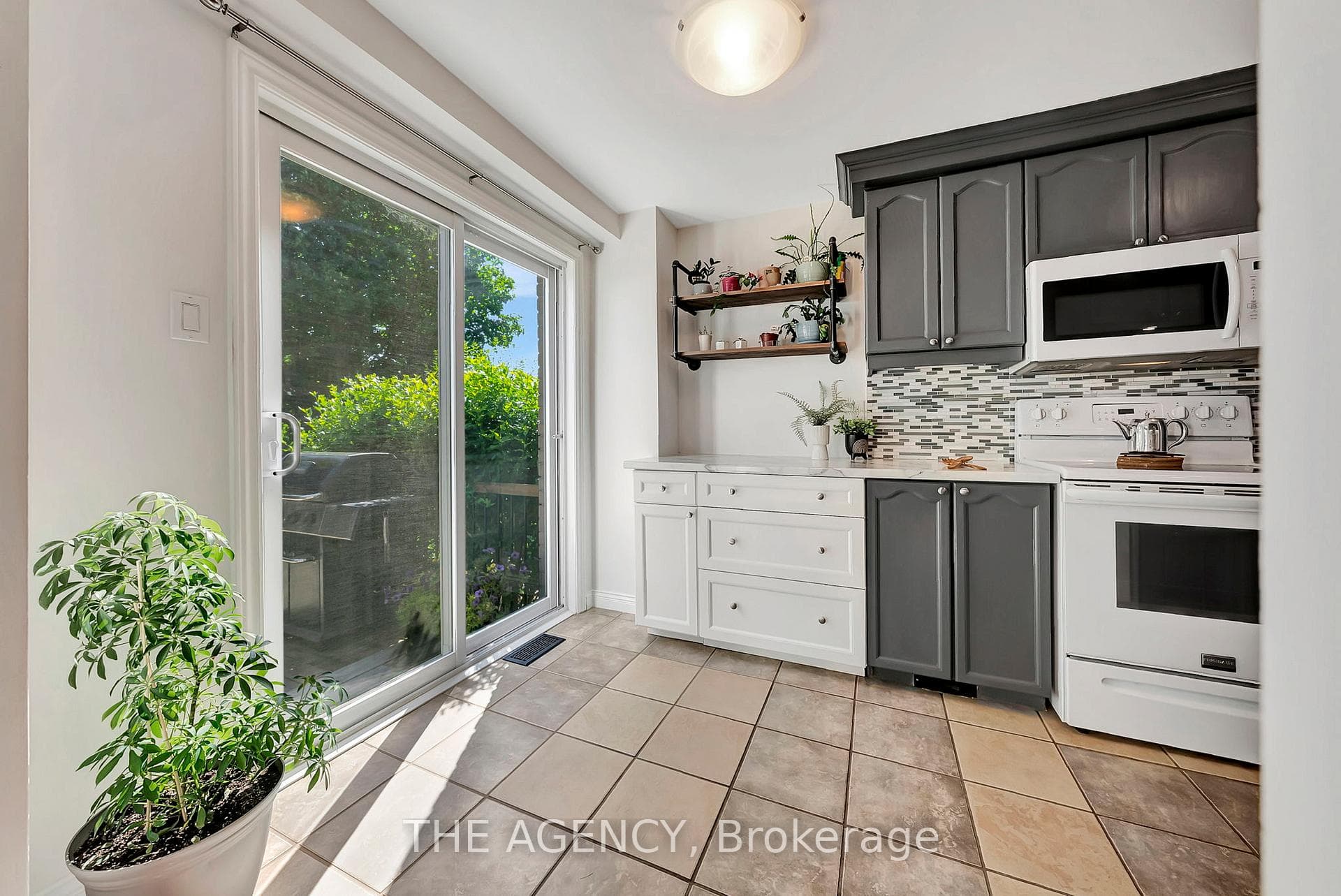 36 Carmine Crescent photo 12