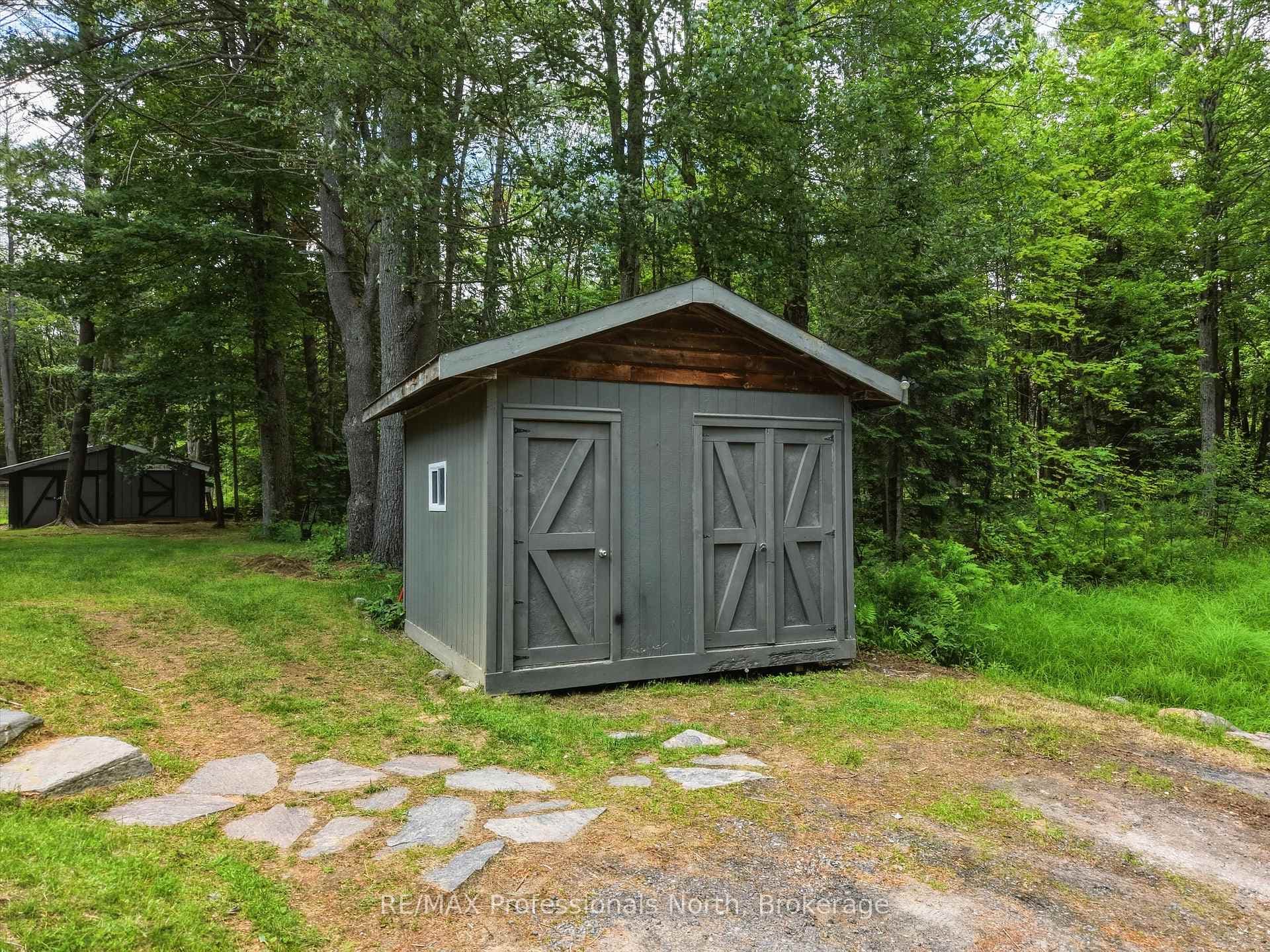 81 WATSON Lane photo 41
