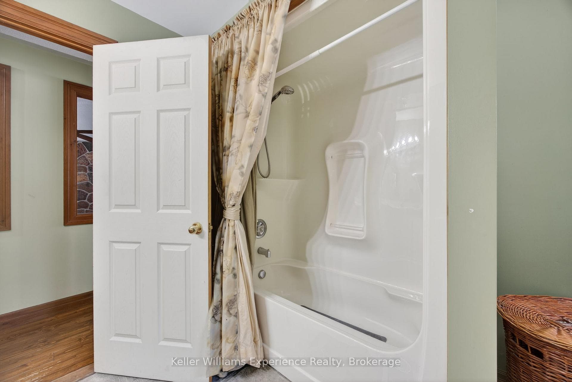 Main Washroom