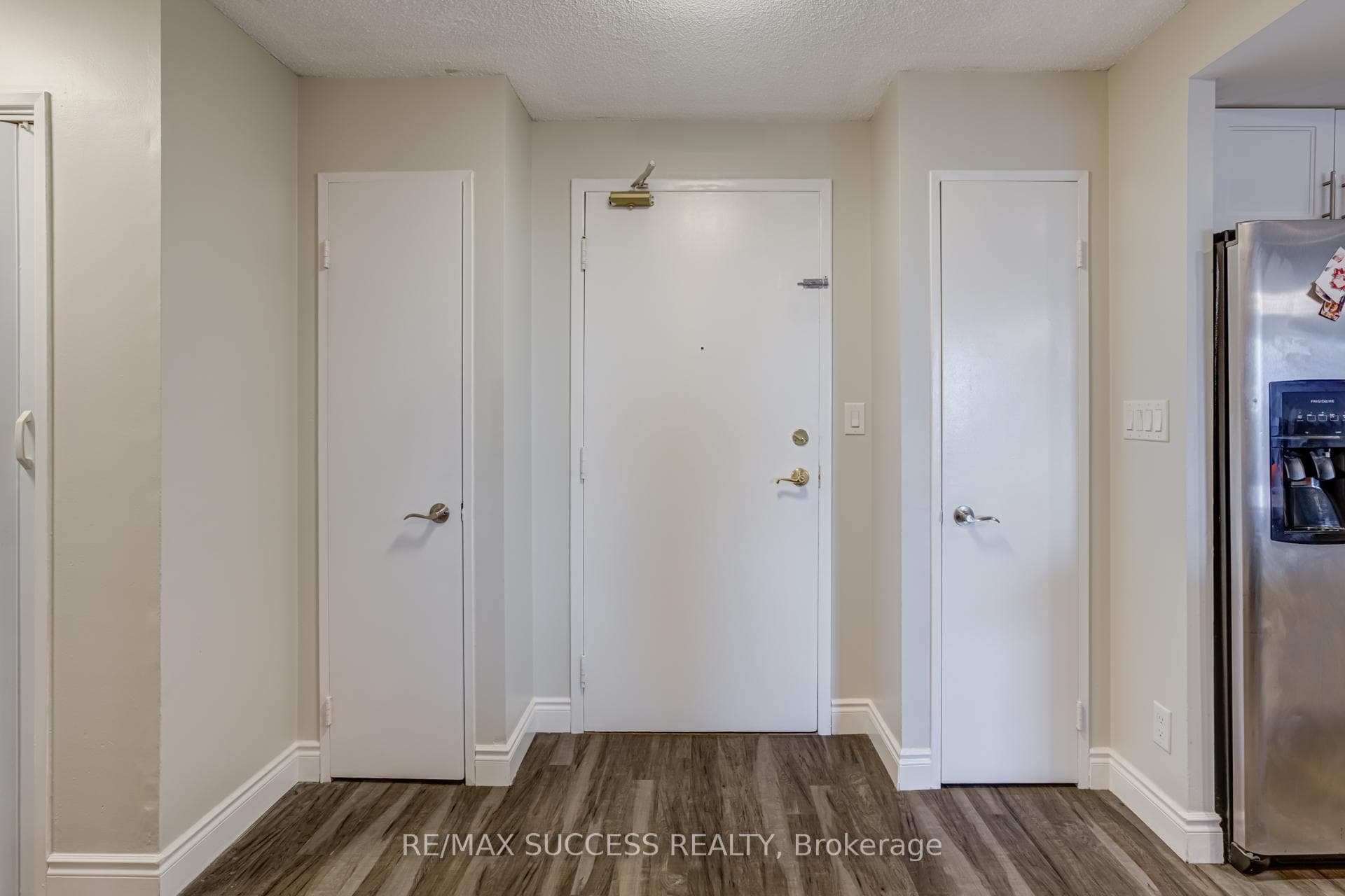 145 Hillcrest Avenue Unit 713 photo 18